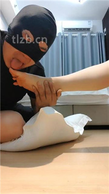 图片[10]_【广州丝主】品尝裸足/闻长靴鞋窝_HD绳艺资源