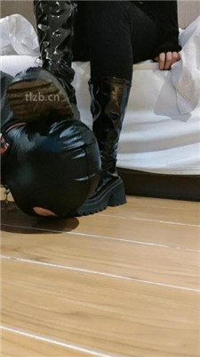 图片[2]_【玥野兔】臭白袜脚捂脸/舔脏泥巴鞋底_HD绳艺资源