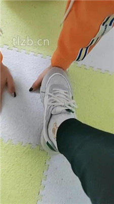 图片[13]_【广东迪迪】运动鞋白袜玩虐母畜【双视角版】_HD绳艺资源