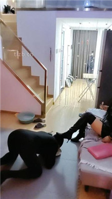 图片[4]_【黑玫瑰】贱奴跪舔长靴/转胯爬行_HD绳艺资源