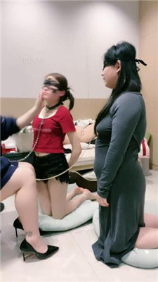 图片[4]_【小羊】双母畜-奴下奴-高跟裸足狂舔_HD绳艺资源