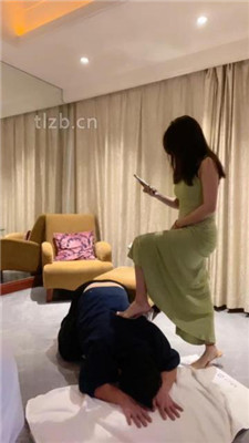 图片[7]_【Alina七】坐狗头/品尝原味裸足/物化人肉坐垫/骑脖打手心_HD绳艺资源