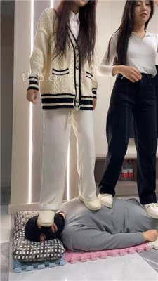 图片[6]_【精神小妹】双S-艺校舞蹈生练习踩踏_HD绳艺资源