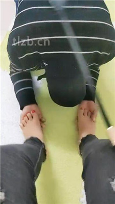 图片[10]_【广东迪迪】跪舔短靴白袜裸足【双视角版】_HD绳艺资源