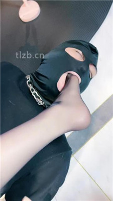 图片[17]_【陈莹斯】长靴踩踏脚垫/闻舔原味黑丝/人肉坐垫_HD绳艺资源