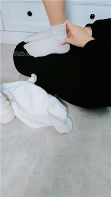 图片[6]_【萌宝儿】小白鞋白袜全体重踩踏/骑马_HD绳艺资源