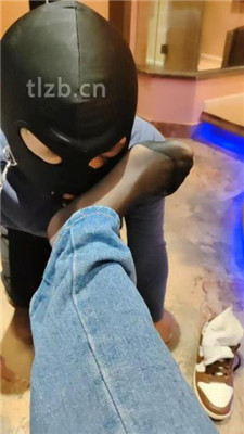 图片[8]_【舒苒】舔休闲板鞋原味黑丝_HD绳艺资源