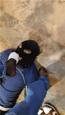 图片[12]_【舒苒】舔休闲板鞋原味黑丝_HD绳艺资源