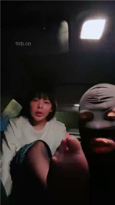 图片[4]_【普拉多】车内舔表姐的黑丝脚_HD绳艺资源