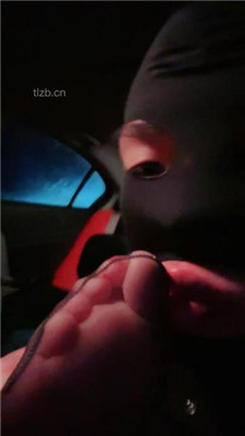 图片[5]_【普拉多】车内舔表姐的黑丝脚_HD绳艺资源