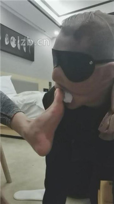 图片[8]_【小妈咪】骑马狗爬/舔白袜裸足_HD绳艺资源