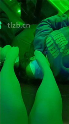 图片[6]_【爱可呀】KTV调双母畜伺候-胯下辱/舔靴恋丝足_HD绳艺资源