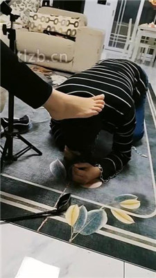 图片[12]_【广东迪迪】狗链遛家奴/舔脏高跟裸足/骑马_HD绳艺资源