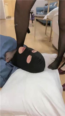 图片[5]_【桃子老师】黑丝脚插嘴踩踏-掐乳-臭脚捂脸【续集】_HD绳艺资源