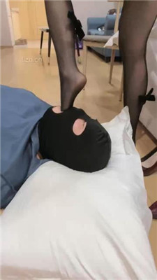 图片[6]_【桃子老师】黑丝脚插嘴踩踏-掐乳-臭脚捂脸【续集】_HD绳艺资源