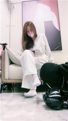 图片[9]_【小软】白袜全体重踩踏_HD绳艺资源