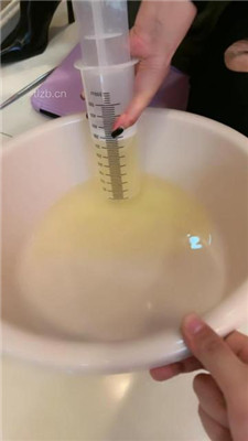 【兔粉粉】白丝的蹂躏