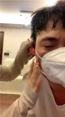 图片[20]_【宝爷】黑鞋白袜S-虐打踢踹抽耳光_HD绳艺资源