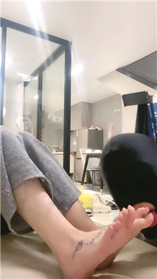 图片[2]_【小软】近距离裸足舔_HD绳艺资源