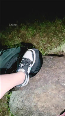 图片[15]_【小软】深夜户外遛狗-舔脏鞋白袜_HD绳艺资源