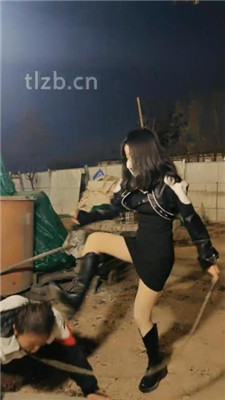 图片[8]_【诗琪】户外-挖掘机车内虐狗_HD绳艺资源