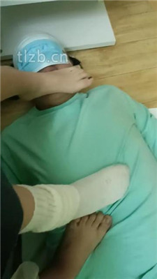 【酱酱果】姐妹花首调猥琐邻居【完整版】_HD绳艺资源