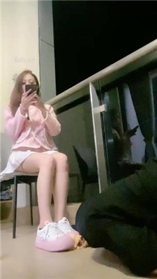 图片[11]_【小软】艺校女神-运动鞋黑棉袜踩踏喂食/吃袜子/喝口水圣水_HD绳艺资源