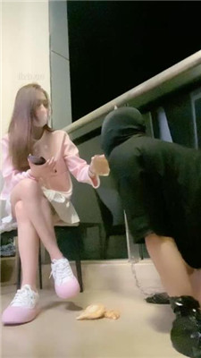 图片[12]_【小软】艺校女神-运动鞋黑棉袜踩踏喂食/吃袜子/喝口水圣水_HD绳艺资源