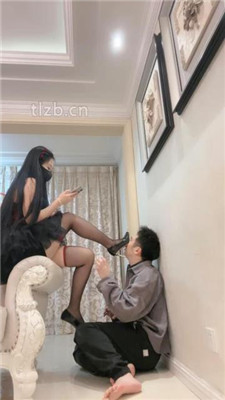 图片[9]_【桃幼幼】狗链拴狗囚禁-跪舔黑丝高跟-奖励圣水-骑马塞嘴_HD绳艺资源