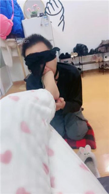 【芊芊】帆布鞋拖裸足踩金鱼爆浆