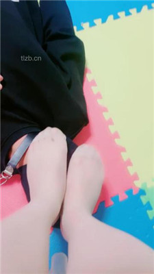 图片[11]_【北京艾琳】骑脖转胯/肉丝脚踩虐/高跟臭脚捂脸_HD绳艺资源