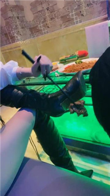 图片[5]_【陈甜女帝】KTV窒息喂食提档【下】_HD绳艺资源