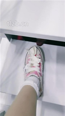 图片[16]_【甜桃】萝莉学生主-白袜崇拜/舔脏鞋底/转胯遛狗/踩狗舌/脚捂脸_HD绳艺资源