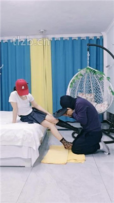 图片[3]_【临沂小妈】狗儿子跪舔长靴臭袜_HD绳艺资源