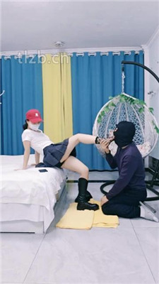 图片[4]_【临沂小妈】狗儿子跪舔长靴臭袜_HD绳艺资源