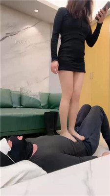 图片[14]_【七七】长靴黑棉袜肉丝全体重踩踏/臭脚捂脸_HD绳艺资源