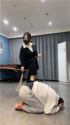 图片[5]_【辣姐】女白领S-耳光/铁链拴狗/藤条皮带训练/肉丝插嘴/踩踏喂食_HD绳艺资源