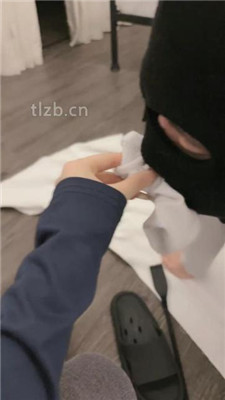 图片[14]_【可儿绳艺导师】抽耳光/重度提档/绳艺技巧训练/胶带封嘴/白袜踩踏_HD绳艺资源