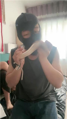 图片[8]_【暴荔姐姐】闻棉袜/踩踏喂食/叼鞋/恋足舔_HD绳艺资源