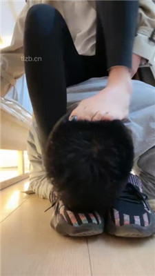 图片[4]_【苒溪】品尝原味裸足/吸袜子/转胯/插嘴_HD绳艺资源