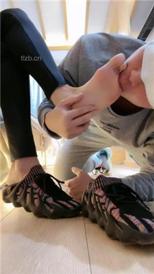 图片[6]_【苒溪】品尝原味裸足/吸袜子/转胯/插嘴_HD绳艺资源