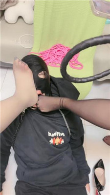 图片[18]_【优里Yuri】双S-兔女郎-全体重踩踏/训练/丝袜脚插嘴【双视角版】_HD绳艺资源