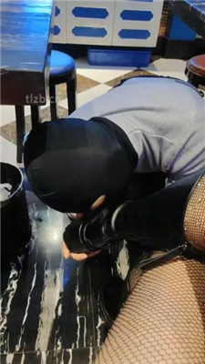 图片[3]_【蒙娜丽莎】KTV长靴网袜玩虐抖M老板_HD绳艺资源