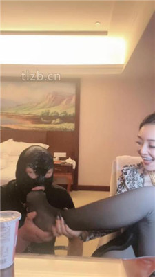 图片[5]_【小月牙】贵妇玩狗-吃口水闻享受/舔鞋/丝袜塞嘴/物化人体托盘_HD绳艺资源