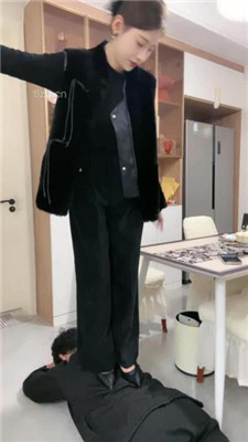 图片[4]_【苏御大大】白领S高跟踩虐下属/碾压狗爪_HD绳艺资源