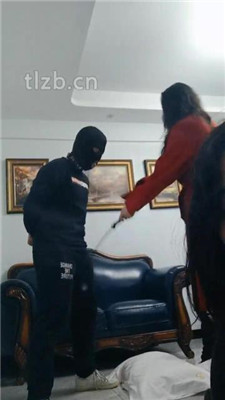 图片[3]_【月主】双主虐双奴-鞋抽耳光/舔脏鞋底/踢踹【双视角完整版】_HD绳艺资源