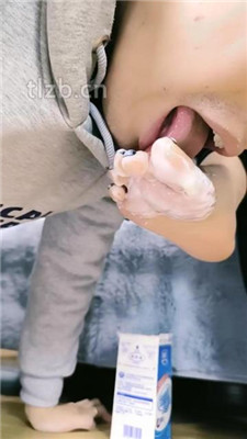 图片[4]_【冰爷】跪舔短靴原味白袜/脚喂酸奶_HD绳艺资源