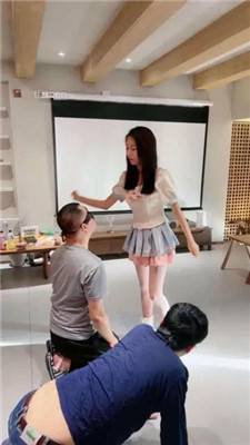 图片[5]_【双胞胎萌萌】JK小主调双奴-高难度挑战踢踹踩跺/口水吐脸搓_HD绳艺资源