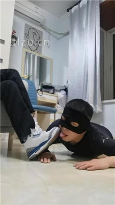 图片[19]_【文文文】双S-脏鞋蹂躏踩踏脚垫狗【四视角版】_HD绳艺资源