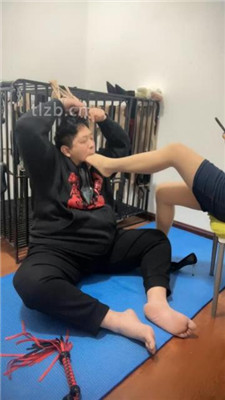 图片[10]_【冰色】吊绑肥狗-肉丝高跟踩虐_HD绳艺资源